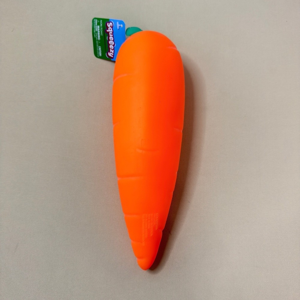 Giggle Zone Squeeezy Carrot Toy Kids One Size Orange New Sensory Fidget Gel 12in